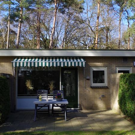 Geschakelde Bungalow Op De Veluwe "De Eekhoorn" Otterlo Eksteriør billede