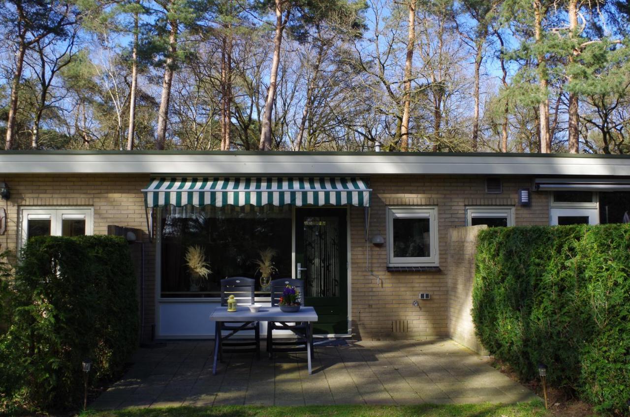 Geschakelde Bungalow Op De Veluwe "De Eekhoorn" Otterlo Eksteriør billede