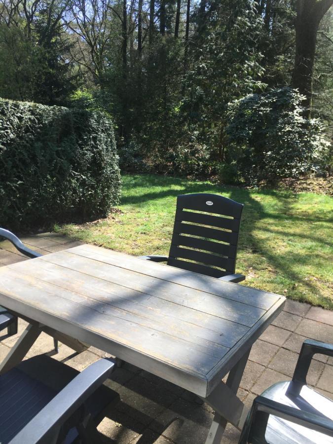Geschakelde Bungalow Op De Veluwe "De Eekhoorn" Otterlo Eksteriør billede